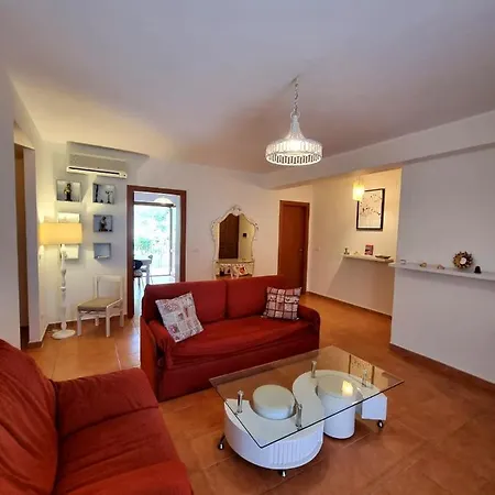 Apartment Casa Tritone
